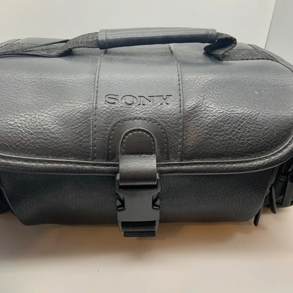 Sony HandyCam LCS-VA3 Leather Carrying Case Bag with Manuals and Extras
